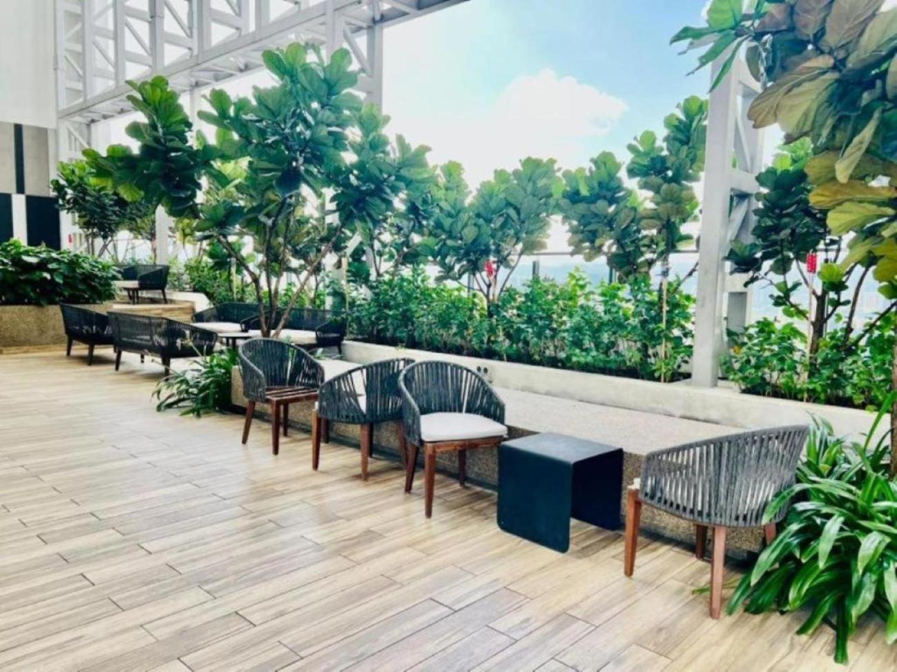 Apartamento The Luxe Colony Klcc By Sky Pool Kuala Lumpur Exterior foto