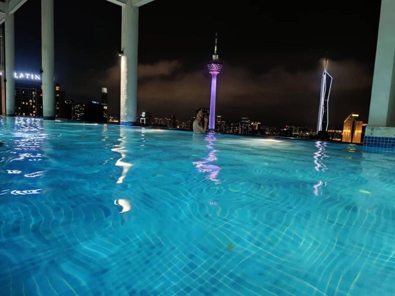 Apartamento The Luxe Colony Klcc By Sky Pool Kuala Lumpur Exterior foto